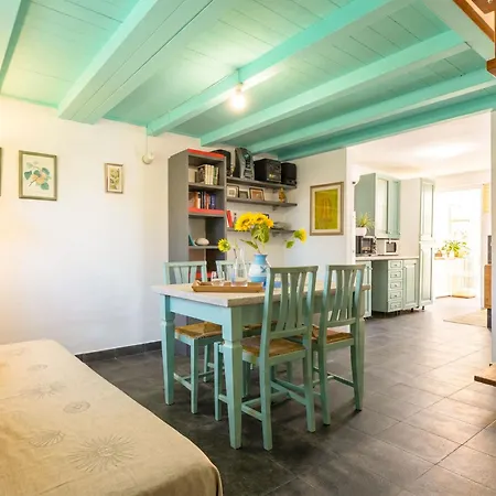 Apartment Il Girasole By Interhome *